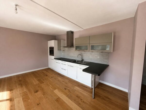 Appartement à louer à Manage