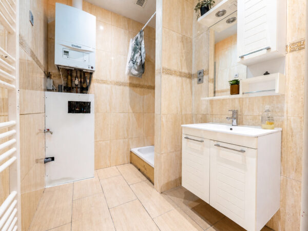 Rez-de-chaussée à vendre à Koekelberg